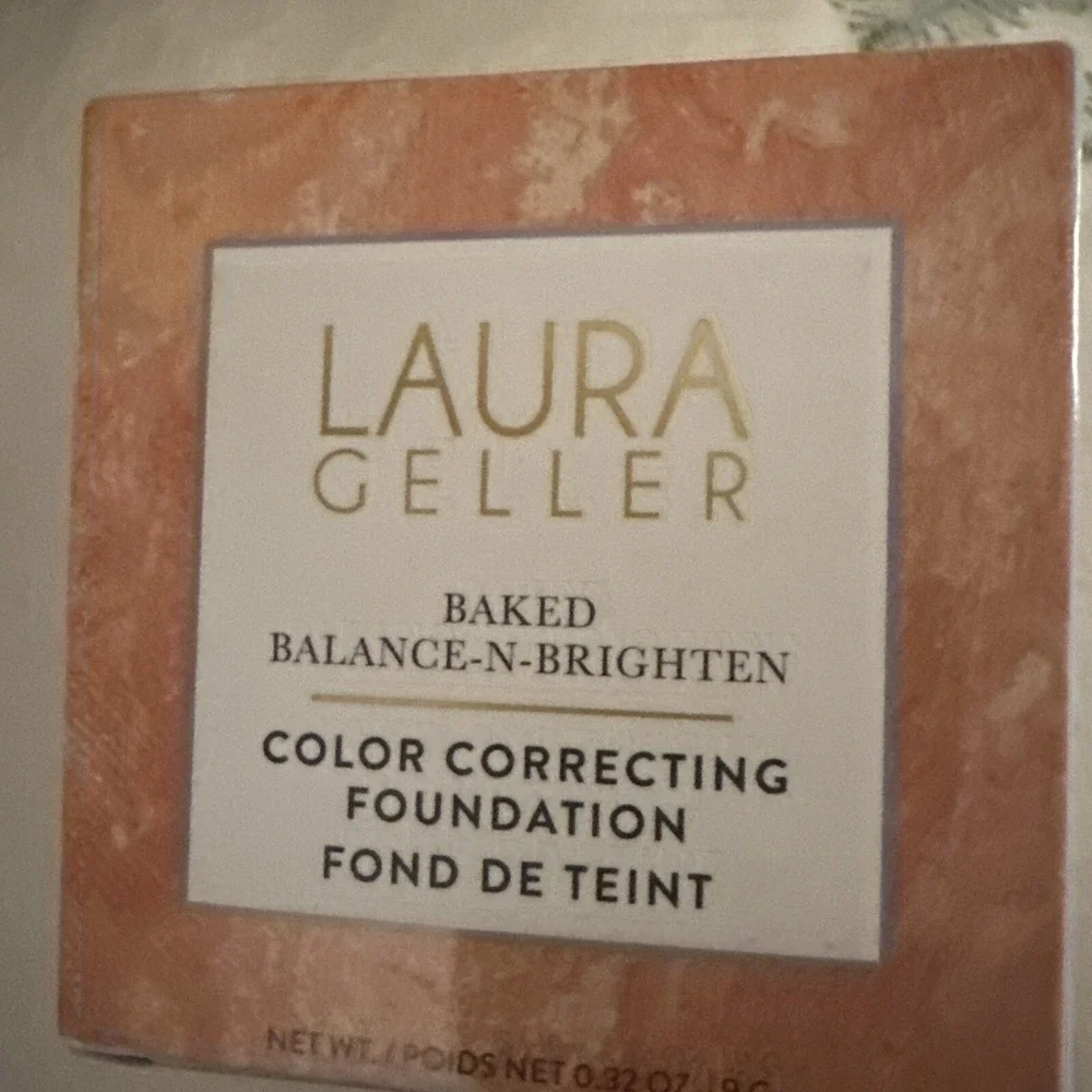 LAURA GELLER  Baked Balance-n-Brighten Color Correcting Foundation Light  0.32oz
